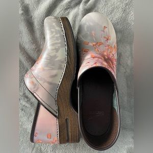 DANSKO clogs